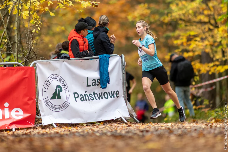 Zawodnicy Klubu „Limanowa Forrest” z medalami na Finale Grand Prix Małopolski w Biegach Przełajowych w Trzebini - zdjęcie 12