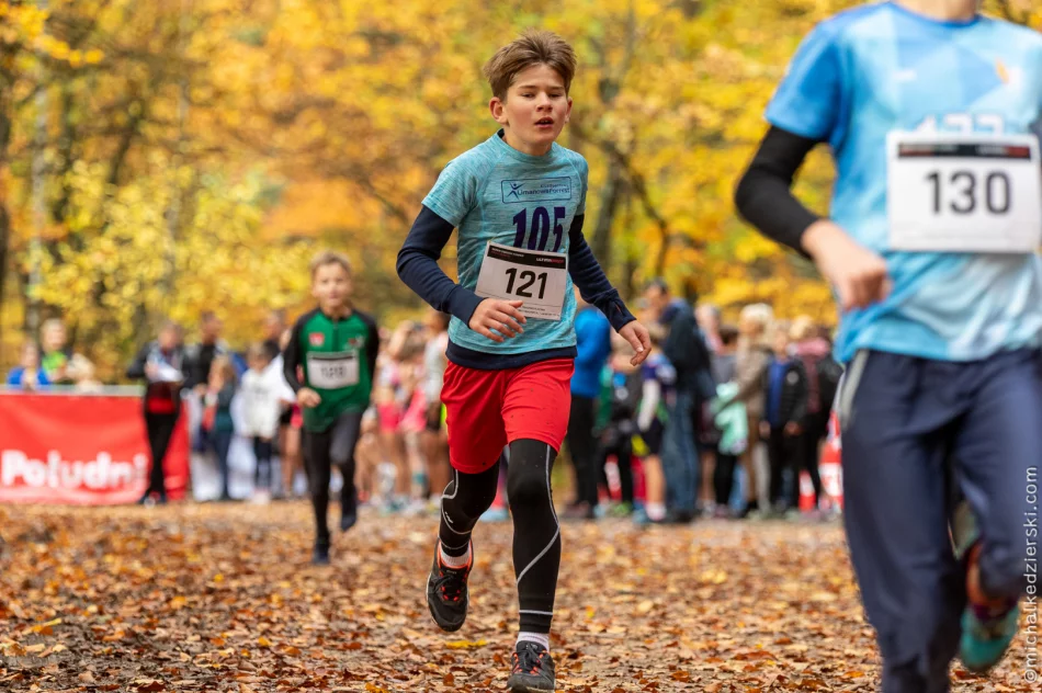 Zawodnicy Klubu „Limanowa Forrest” z medalami na Finale Grand Prix Małopolski w Biegach Przełajowych w Trzebini - zdjęcie 16