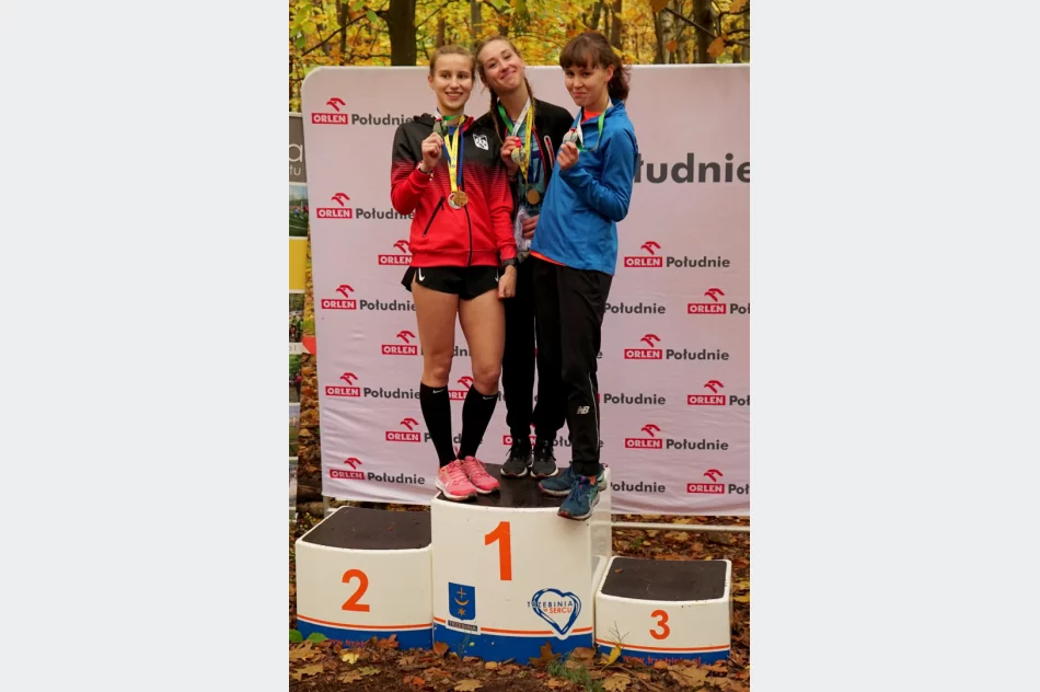 Zawodnicy Klubu „Limanowa Forrest” z medalami na Finale Grand Prix Małopolski w Biegach Przełajowych w Trzebini - zdjęcie 18