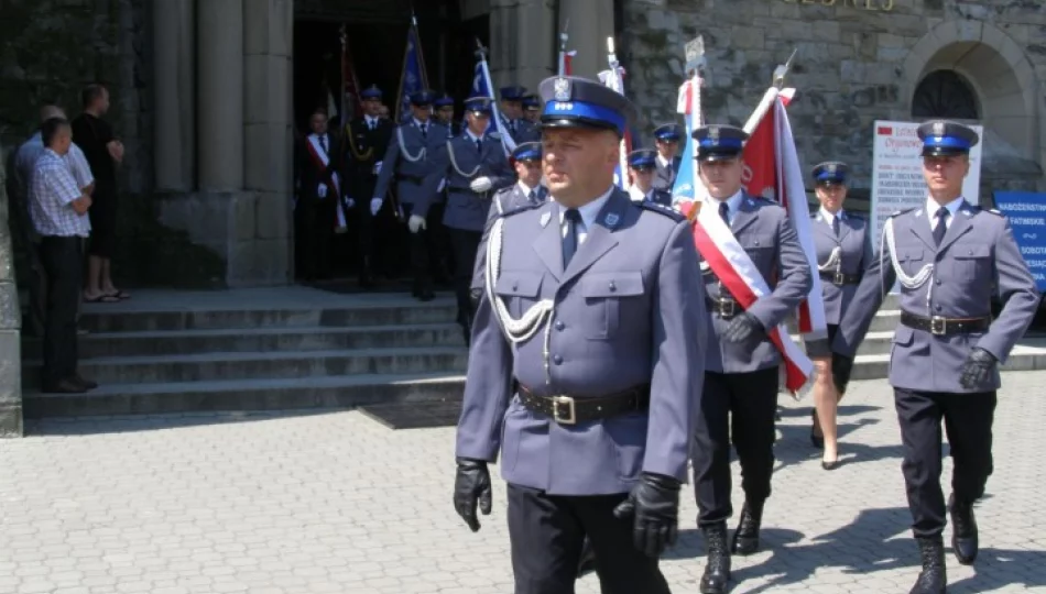 Policja świętowała na limanowskim rynku - zdjęcie 1