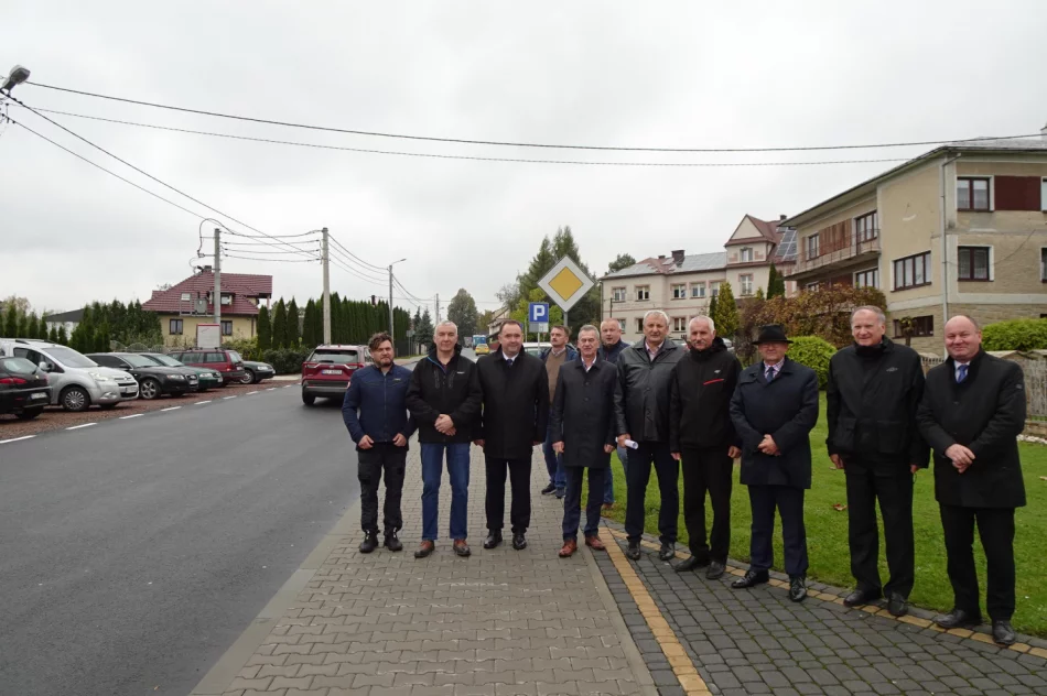 Odebrano inwestycje drogowe w trzech gminach - zdjęcie 3