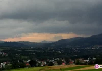 W nocy będą burze z ulewnym deszczem - zdjęcie główne