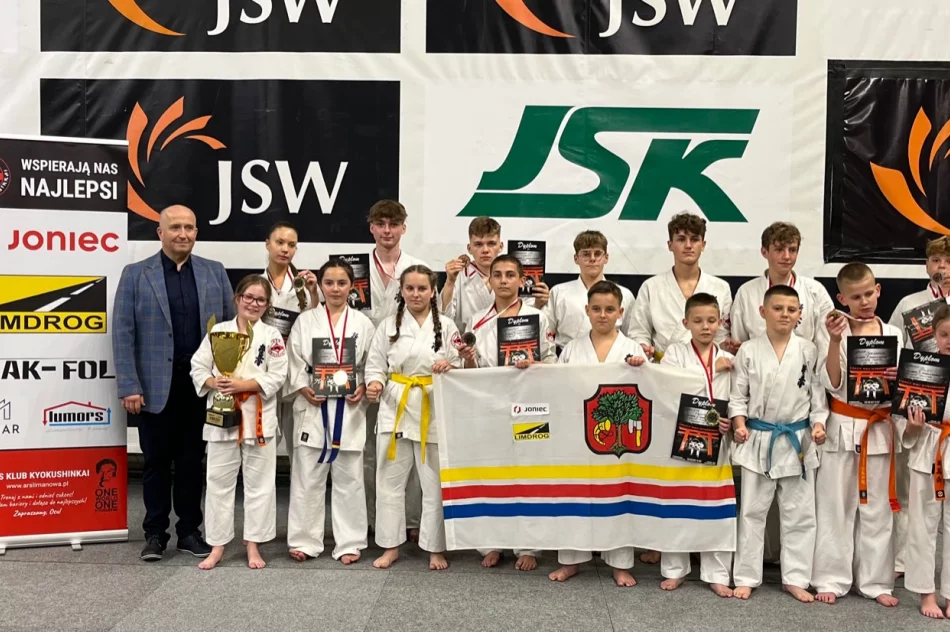 Kolejne sukcesy karateków ARS Limanowa – JONIEC Team - zdjęcie 2