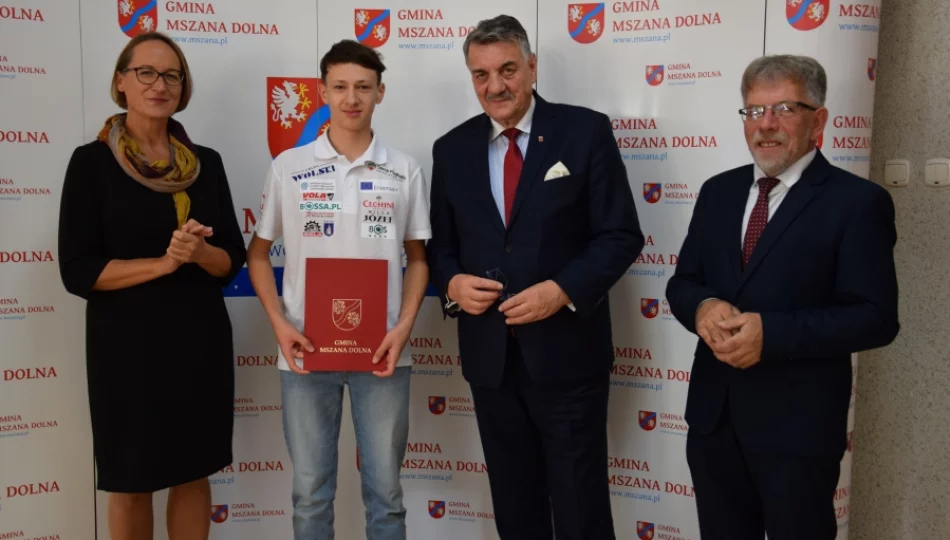 Miłosz Malarz wyróżniony za osiągnięcia w skokach narciarskich - zdjęcie 1