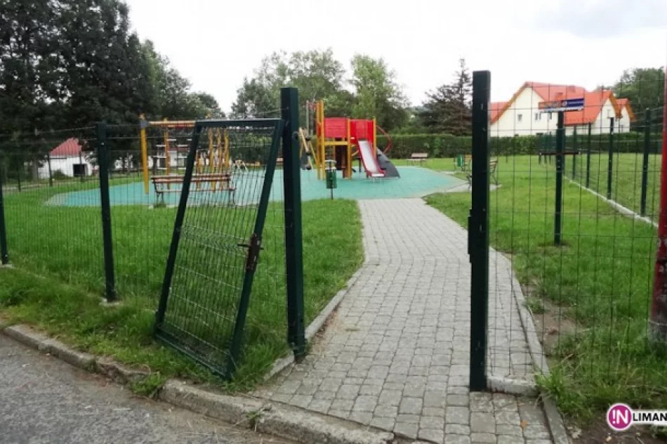 'Bezpieczny' plac zabaw - zdjęcie 3