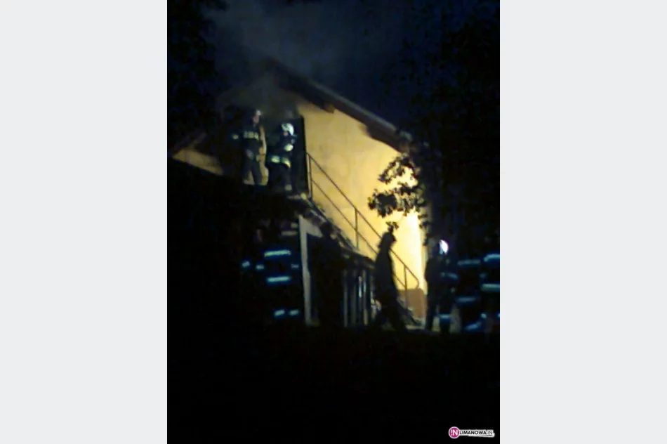 Pożar w nocy. Przyczyna nieustalona - zdjęcie 2