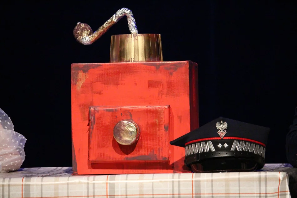 "Młynek do kawy" - udana premiera Teatru "Co się stało?" - zdjęcie 12