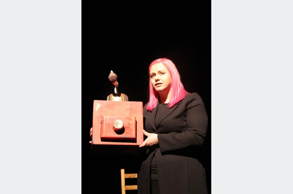 "Młynek do kawy" - udana premiera Teatru "Co się stało?" - zdjęcie 13