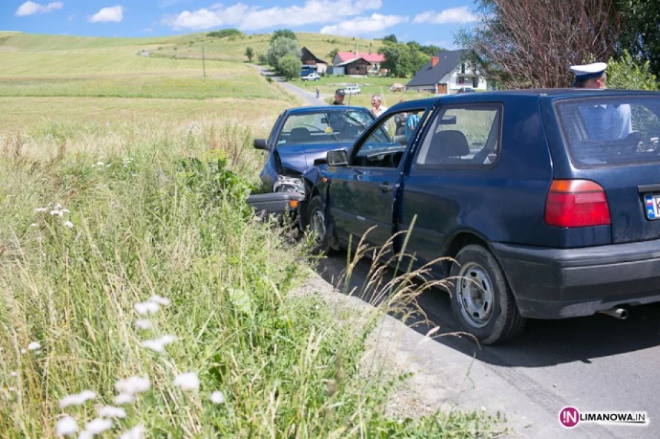 Zderzenie czołowe golfów - zdjęcie 3