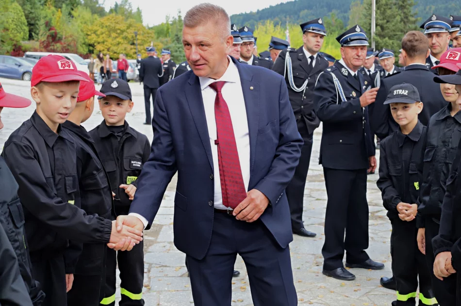 Poświęcenie samochodu ratowniczo-gaśniczego w OSP Kisielówka - zdjęcie 12