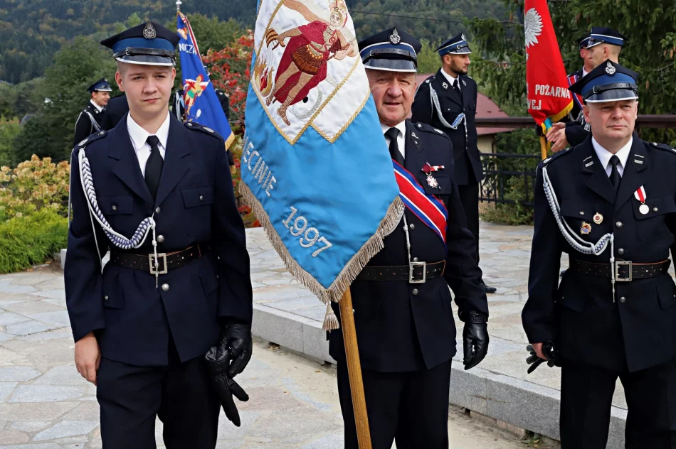 Poświęcenie samochodu ratowniczo-gaśniczego w OSP Kisielówka - zdjęcie 13