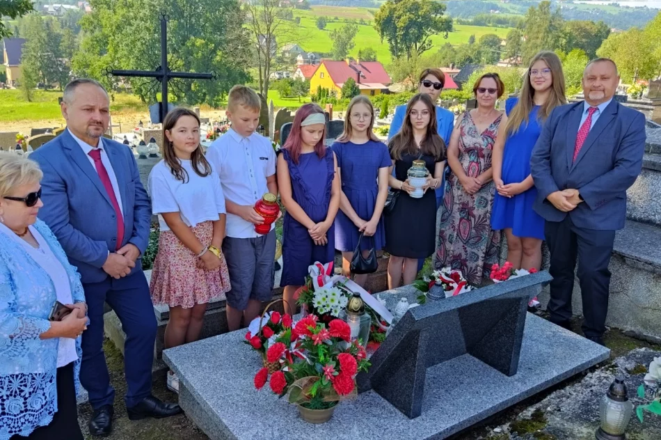 Zapraszamy na wspólną modlitwę przy grobie por. Janka Wróbla - zdjęcie 2