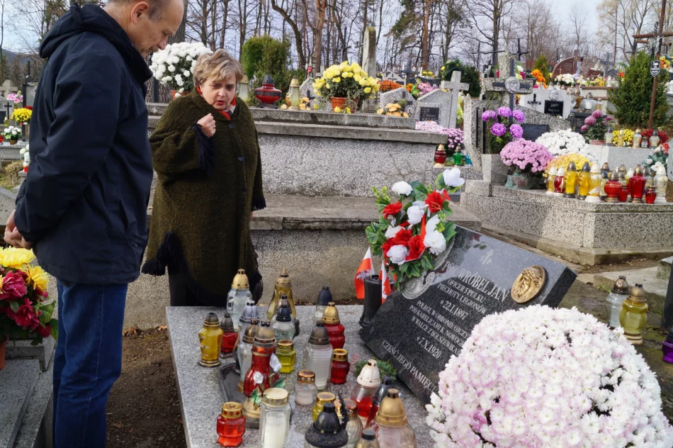 Zapraszamy na wspólną modlitwę przy grobie por. Janka Wróbla - zdjęcie 4