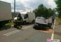 Zderzenie 3 samochodów. Ranny zakonnik - zdjęcie główne