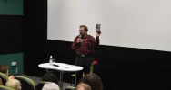 Andrzej Pilipiuk – pisarz, publicysta, archeolog- spotkał się ze swoimi fanami w Miejskiej Bibliotece Publicznej - zdjęcie 4