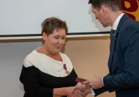 Złoty Krzyż Zasługi dla radnej-dyrektorki - zdjęcie główne