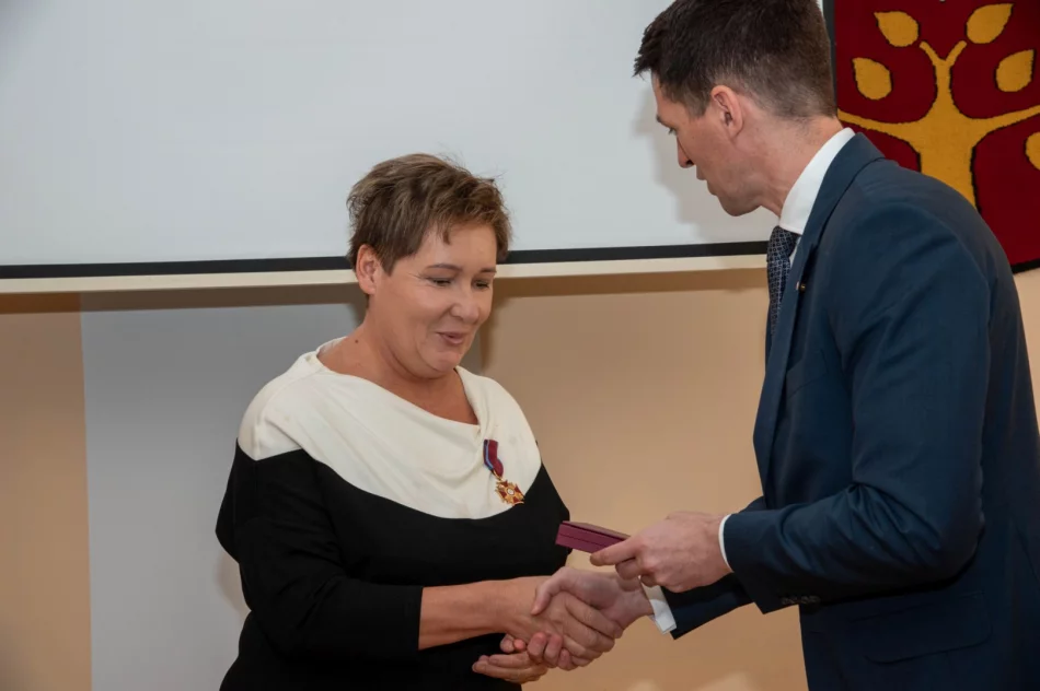Złoty Krzyż Zasługi dla radnej-dyrektorki - zdjęcie 3