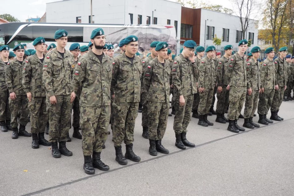 Wspólnie przeżyjmy Święto Odzyskania Niepodległości - felieton Janiny Firlej - zdjęcie 11