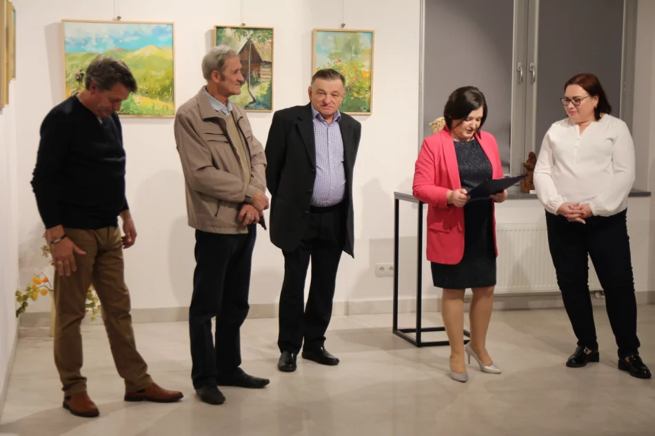 W Miejskiej Galerii Sztuki otwarto wystawę „Pędzlem, Dłutem, Sercem” towarzyszącą tegorocznemu 49. Festiwalowi „Limanowska Słaza” - zdjęcie 3
