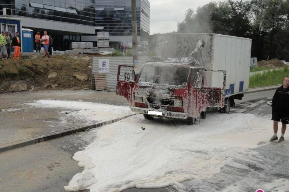 Spłonął samochód dostawczy - zdjęcie 2