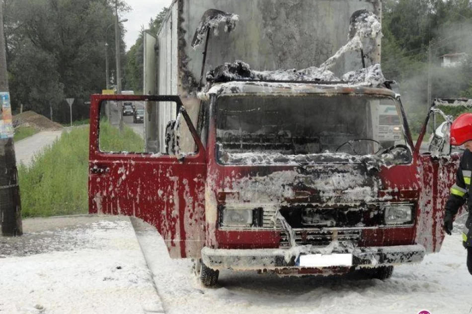 Spłonął samochód dostawczy - zdjęcie 3