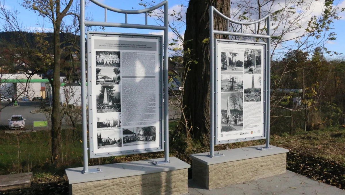 Przy Pomniku Nieznanego Żołnierza powstały tablice informujące o jego historii