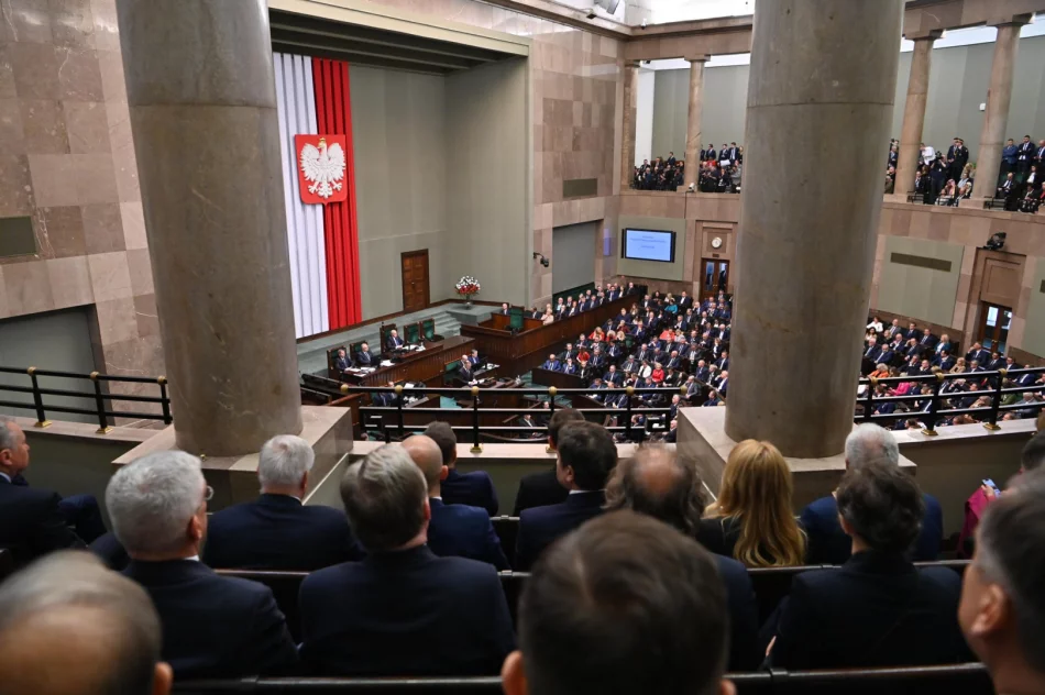 Szymon Hołownia marszałkiem Sejm: patria a nie partia. PiS bez wicemarszałka - zdjęcie 16