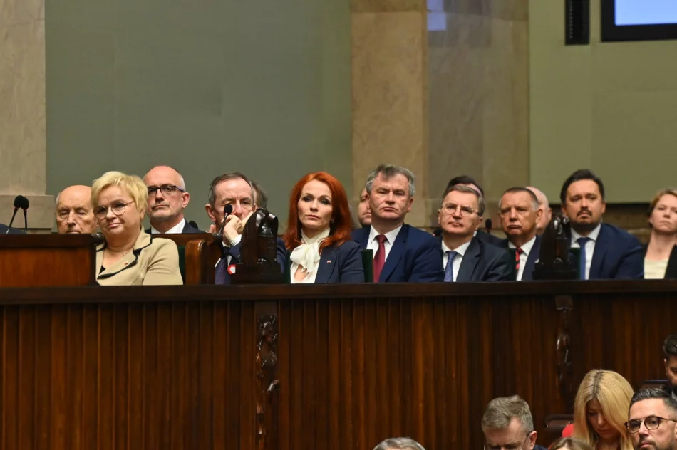 Szymon Hołownia marszałkiem Sejm: patria a nie partia. PiS bez wicemarszałka - zdjęcie 19