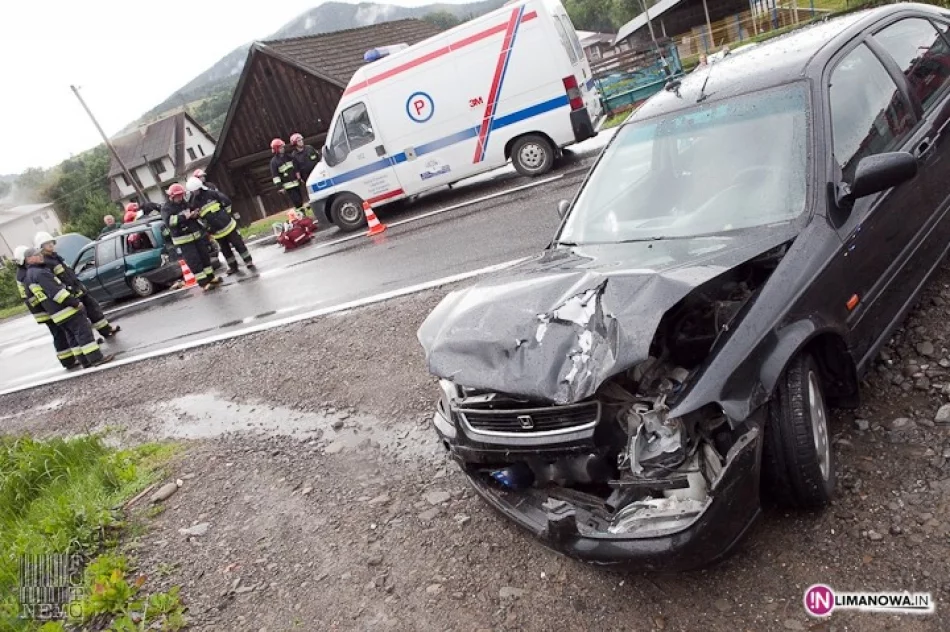 Najechała na tył poprzedzającego pojazdu - zdjęcie 2