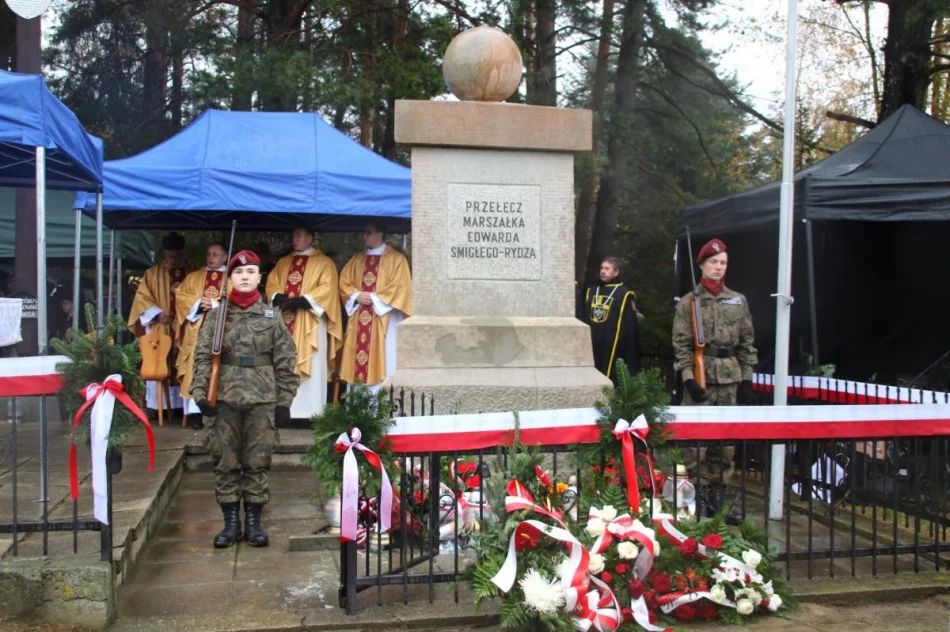 Pamięć i hołd na Przełęczy Rydza-Śmigłego (ZDJĘCIA) - zdjęcie 2