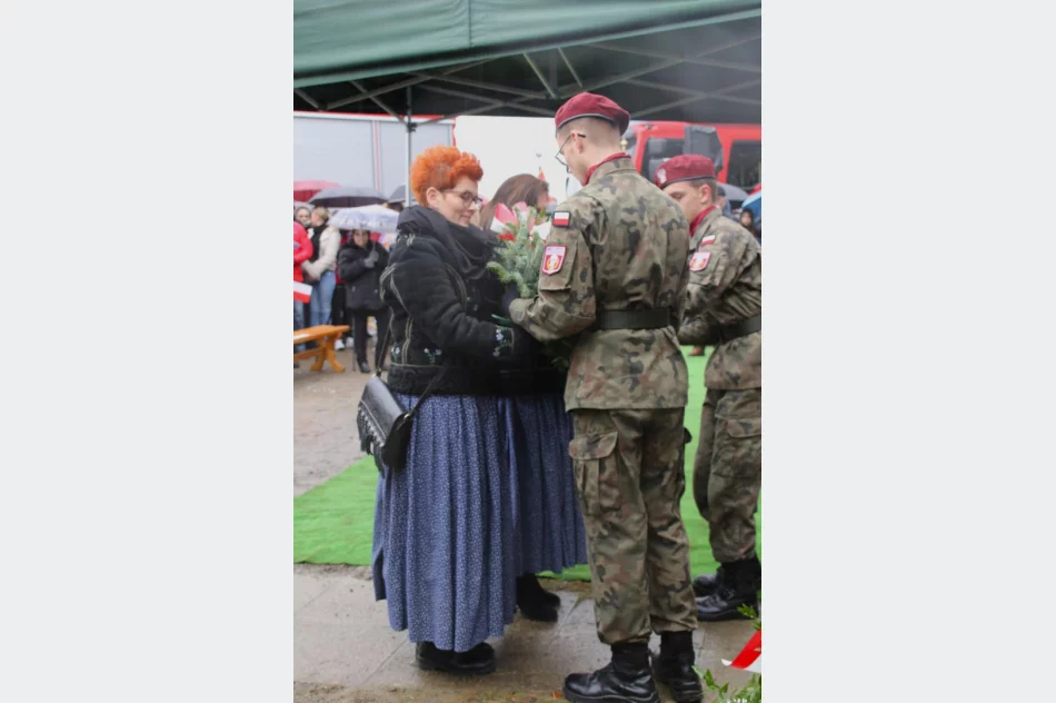 Pamięć i hołd na Przełęczy Rydza-Śmigłego (ZDJĘCIA) - zdjęcie 18