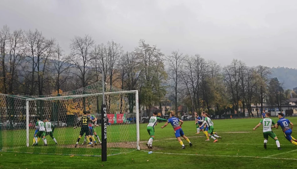 IV liga po przedostatniej jesiennej kolejce. Rezerwy Wisły na prowadzeniu, Limanovia w czołówce - zdjęcie 1