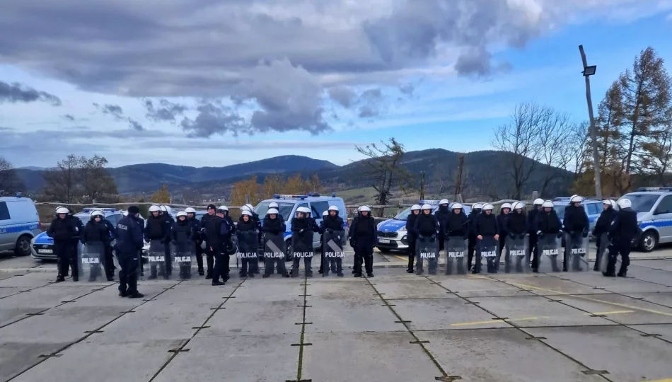 Policyjne ćwiczenia na wypadek demonstracji, imprez i zamieszek - zdjęcie 1