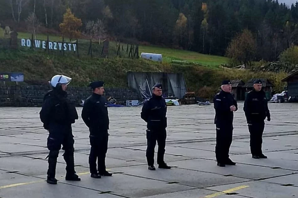 Policyjne ćwiczenia na wypadek demonstracji, imprez i zamieszek - zdjęcie 6