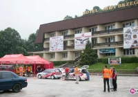 Zawodnicy przyjeżdżają. Będzie gość specjalny - zdjęcie główne