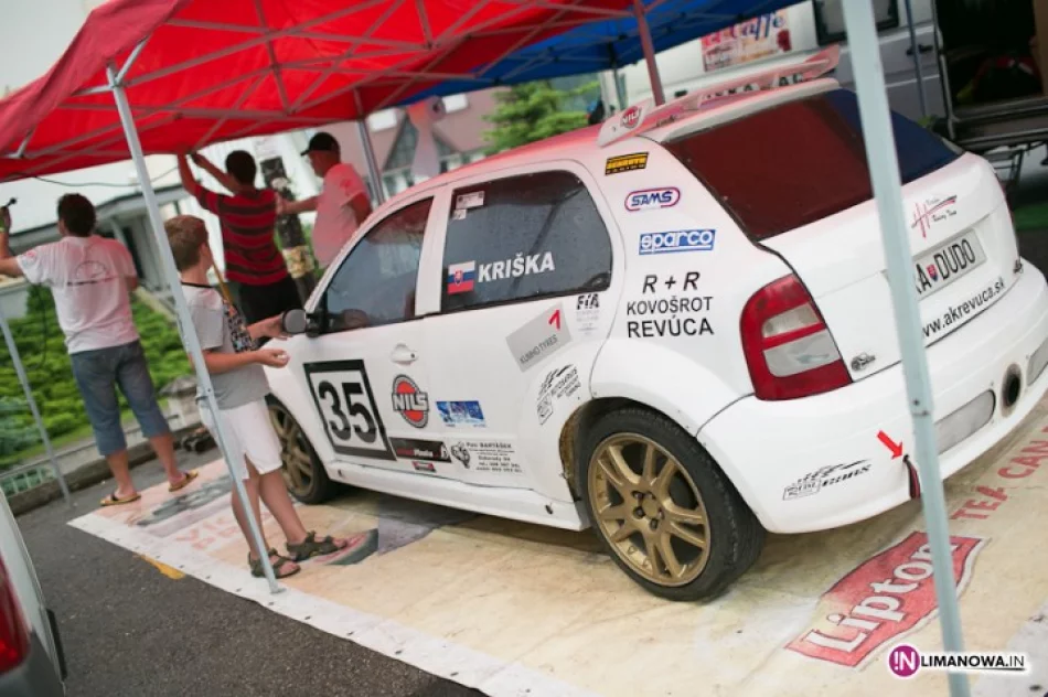 Zawodnicy przyjeżdżają. Będzie gość specjalny - zdjęcie 2