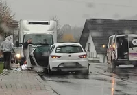 Mandat dla 19-letniego kierowcy Seata - zdjęcie główne