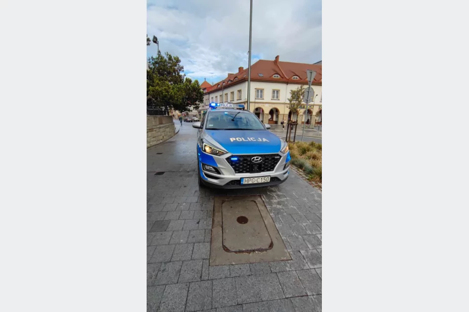 Rozładunek blokował ruch bez wiedzy GDDKiA - zdjęcie 6