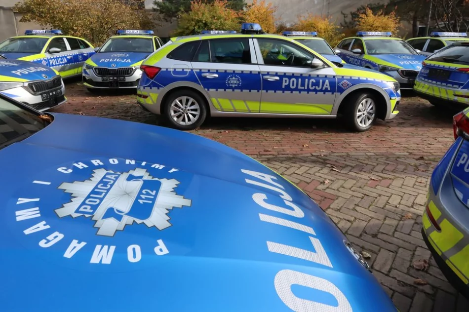 Nowe oznakowanie radiowozów - zobacz zdjęcia - zdjęcie 8