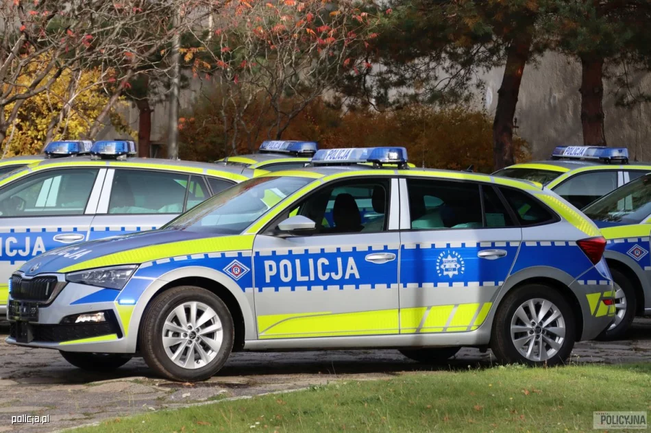 Nowe oznakowanie radiowozów - zobacz zdjęcia - zdjęcie 10