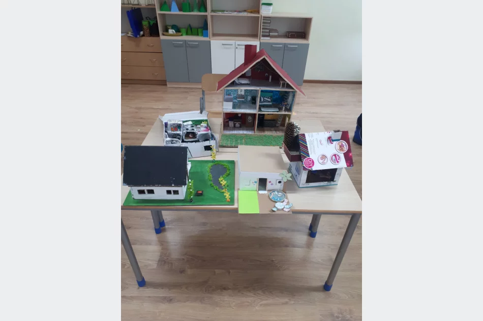 English HOUSE w wykonaniu dzieci z Nowego Rybia - zdjęcie 9