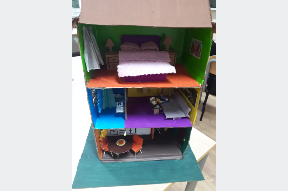 English HOUSE w wykonaniu dzieci z Nowego Rybia - zdjęcie 13