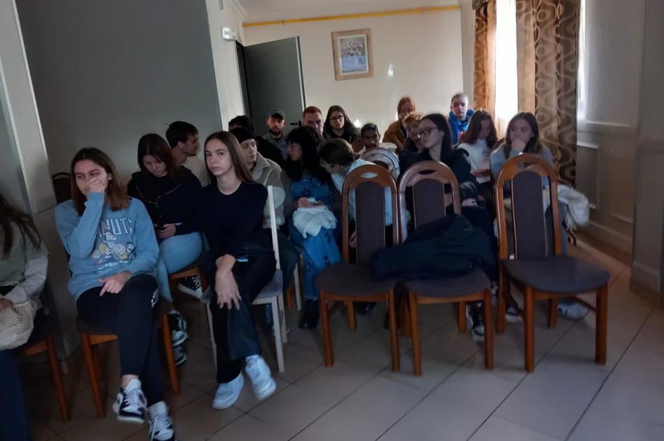 Młodzież z sześciu krajów gościła w Porębie Wielkiej (ZDJĘCIA) - zdjęcie 4