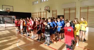 Dziewczęta i Chłopcy z SP nr 2 w Starej Wsi Mistrzami w Gminnych Igrzysk Dzieci-Unihokej - zdjęcie 4