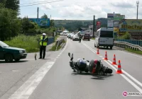 'Położył' motocykl, by uniknąć zderzenia - zdjęcie główne