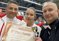 Zawodniczka ARS Klub Kyokushinkai – Limanowa, Nikola Kądziołka brązową medalistką Mistrzostw Świata Karate Kyokushin.   - zdjęcie główne