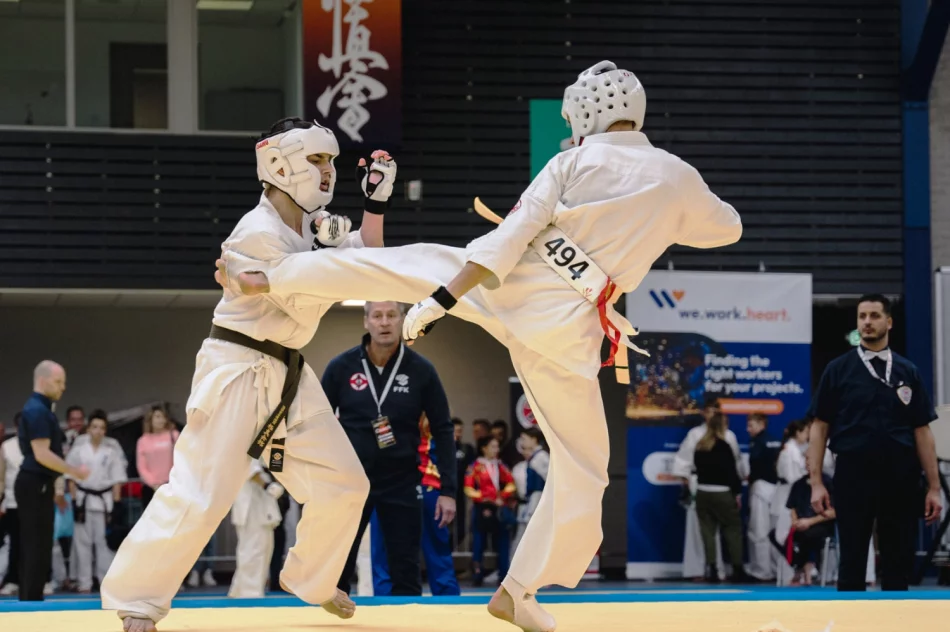 Zawodniczka ARS Klub Kyokushinkai – Limanowa, Nikola Kądziołka brązową medalistką Mistrzostw Świata Karate Kyokushin.   - zdjęcie 3