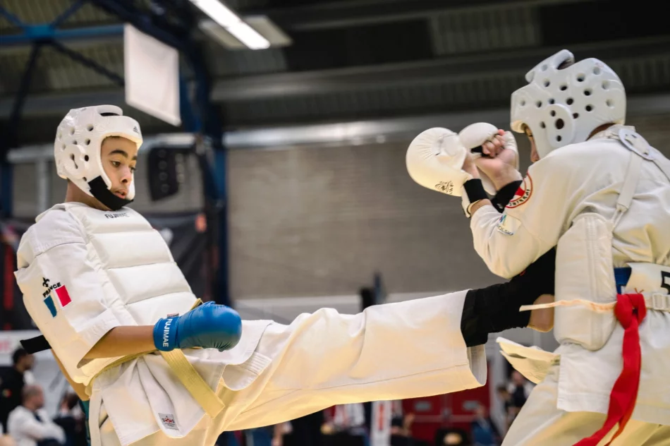 Zawodniczka ARS Klub Kyokushinkai – Limanowa, Nikola Kądziołka brązową medalistką Mistrzostw Świata Karate Kyokushin.   - zdjęcie 8