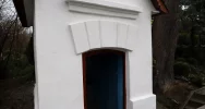 Odnowiono przydrożną kapliczkę w Kłodnem - zdjęcie 2