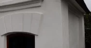 Odnowiono przydrożną kapliczkę w Kłodnem - zdjęcie 5